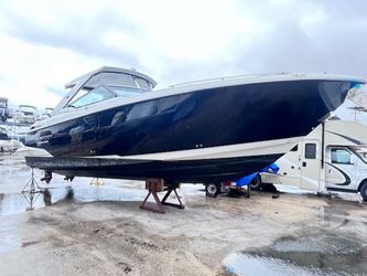 37' Monterey 2022 Yacht For Sale